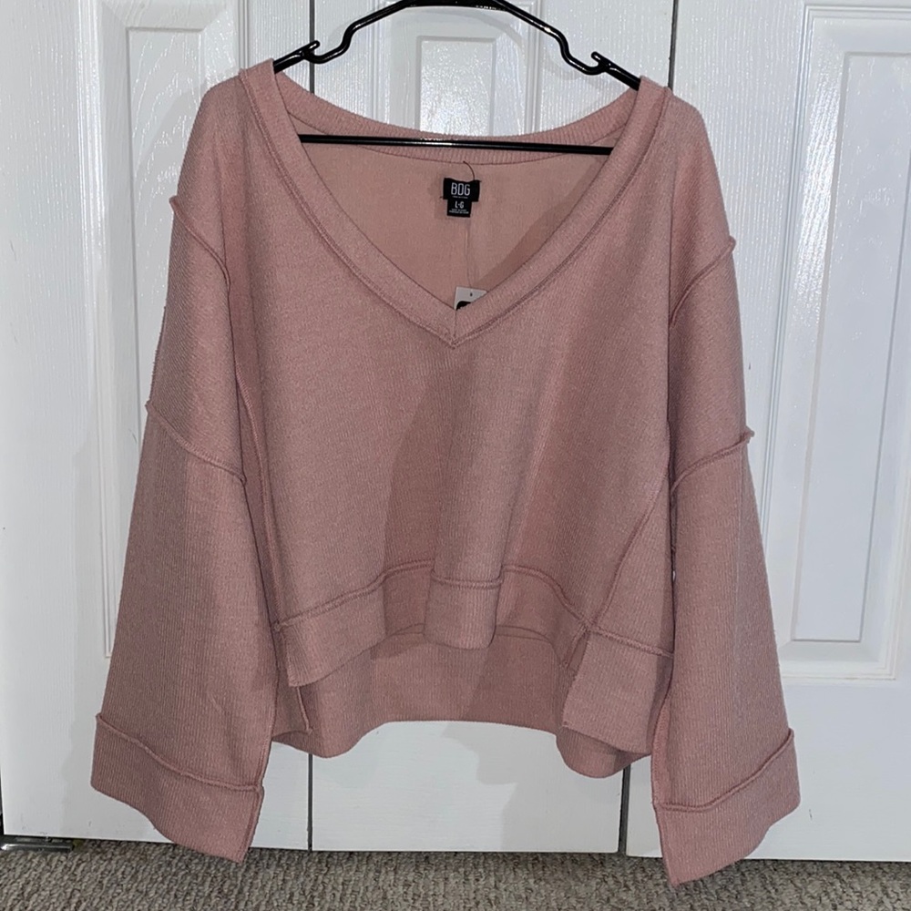 bdg urban outfitters blush pink cropped thermal v-neck sweater/top